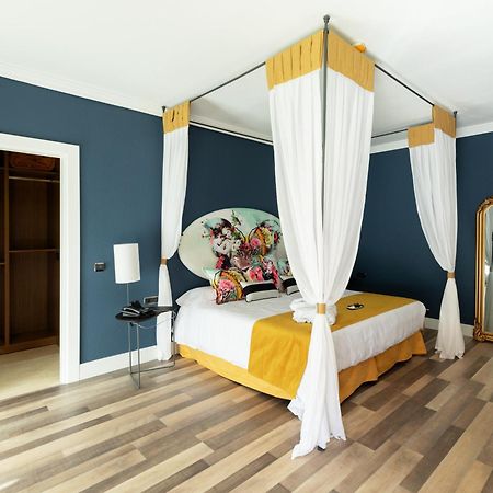 Hotel Altos De อิสตาน ภายนอก รูปภาพ