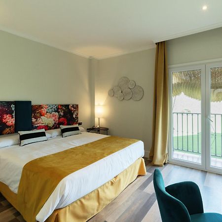Hotel Altos De อิสตาน ภายนอก รูปภาพ
