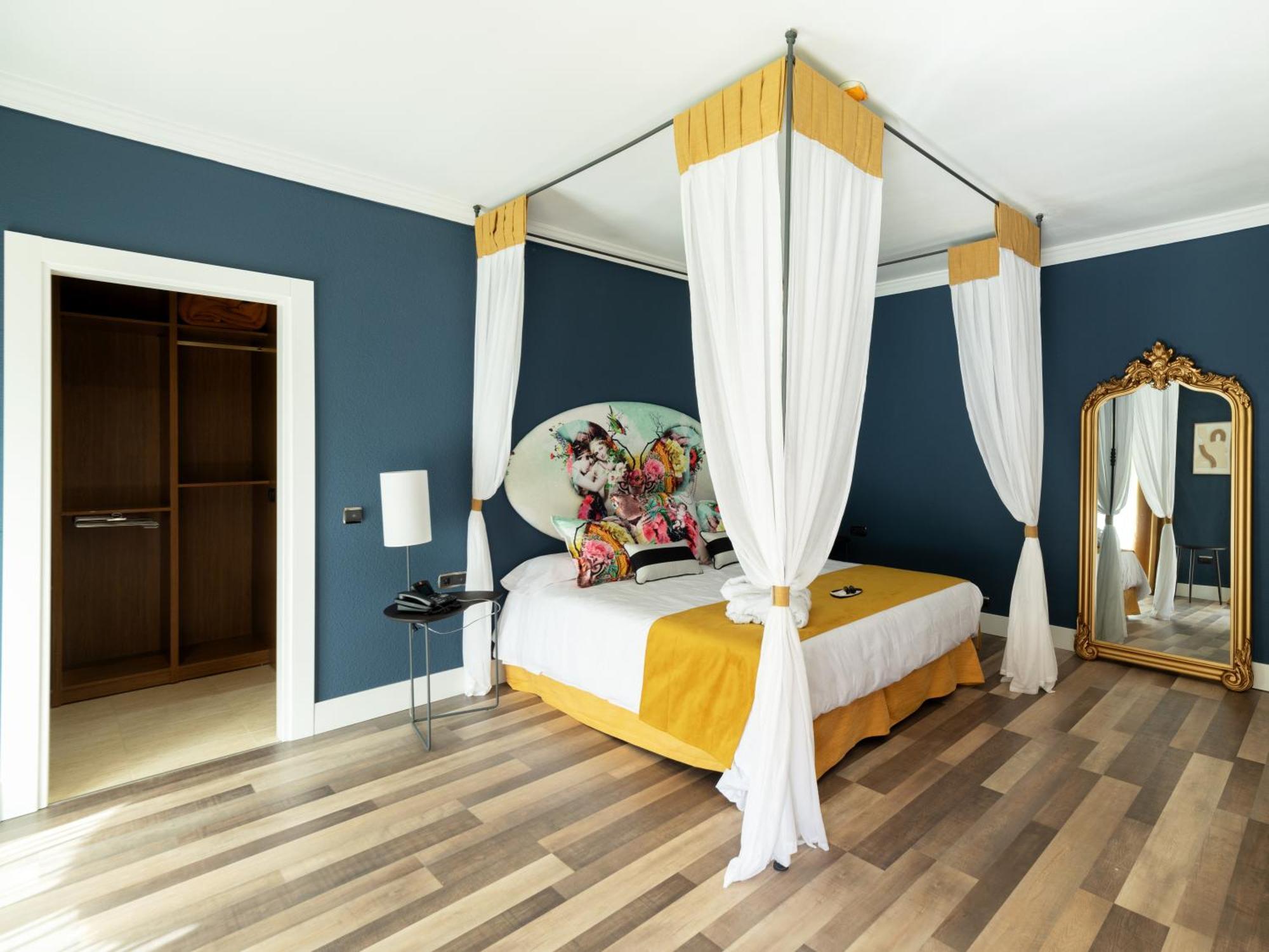 Hotel Altos De อิสตาน ภายนอก รูปภาพ